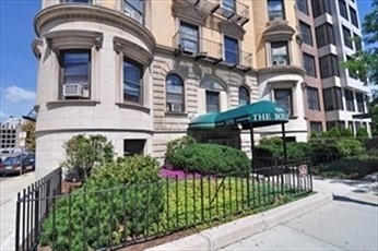 1091 Boylston St, Boston, Massachusetts, 2 Rooms Rooms,1 BathroomBathrooms,Residential Lease,For Rent,Boylston St,73495259
