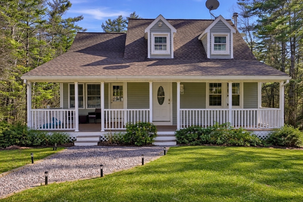 117 Draper Rd, East Brookfield, Massachusetts, 3 Bedrooms Bedrooms, 5 Rooms Rooms,2 BathroomsBathrooms,Residential,For Sale,Draper Rd,73495101