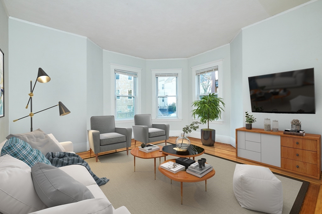 5 Albion St, Somerville, Massachusetts, 4 Bedrooms Bedrooms, 5 Rooms Rooms,1 BathroomBathrooms,Residential Lease,For Rent,Albion St,73495150