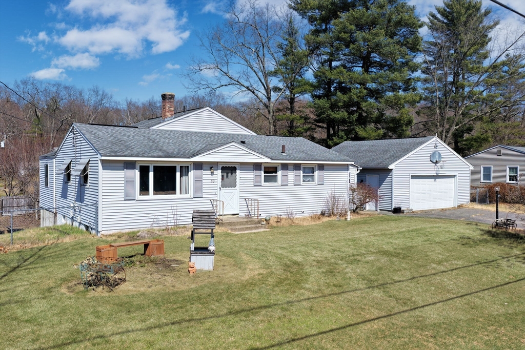 19 Voltage Ave, Ludlow, Massachusetts, 3 Bedrooms Bedrooms, 7 Rooms Rooms,2 BathroomsBathrooms,Residential,For Sale,Voltage Ave,73495109