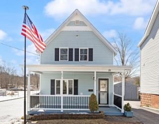 19 Cherry St, Hudson, Massachusetts, 2 Bedrooms Bedrooms, 5 Rooms Rooms,1.5 BathroomsBathrooms,Residential,For Sale,Cherry St,73485006