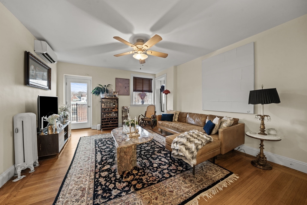 9 Regent Circle, Brookline, Massachusetts, 2 Bedrooms Bedrooms, 5 Rooms Rooms,1 BathroomBathrooms,Residential Lease,For Rent,Regent Circle,73484364