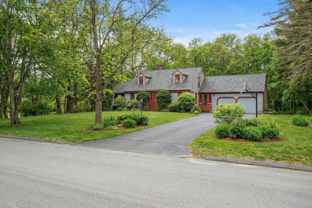 422 River St, Norwell, Massachusetts, 3 Bedrooms Bedrooms, 6 Rooms Rooms,2 BathroomsBathrooms,Residential,For Sale,River St,73475731