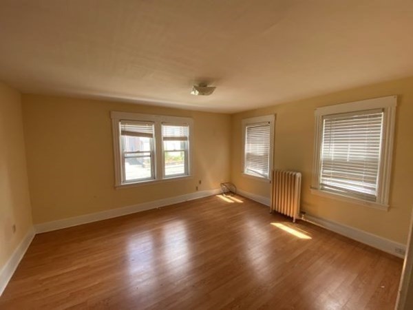 23 Lancaster St., Worcester, Massachusetts, 3 Bedrooms Bedrooms, 6 Rooms Rooms,1.5 BathroomsBathrooms,Residential Lease,For Rent,Lancaster St.,73495466