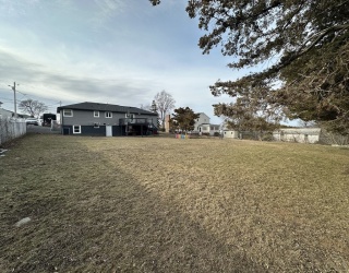 34 Ensign Street, Revere, Massachusetts, 3 Bedrooms Bedrooms, 5 Rooms Rooms,2 BathroomsBathrooms,Residential Lease,For Rent,Ensign Street,73495495