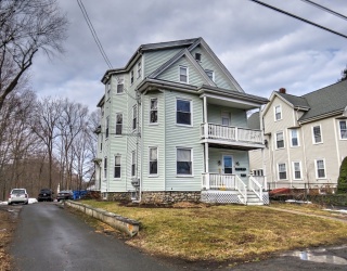 20 Beulah St, Whitman, Massachusetts, 3 Bedrooms Bedrooms, 5 Rooms Rooms,1 BathroomBathrooms,Residential Lease,For Rent,Beulah St,73495329