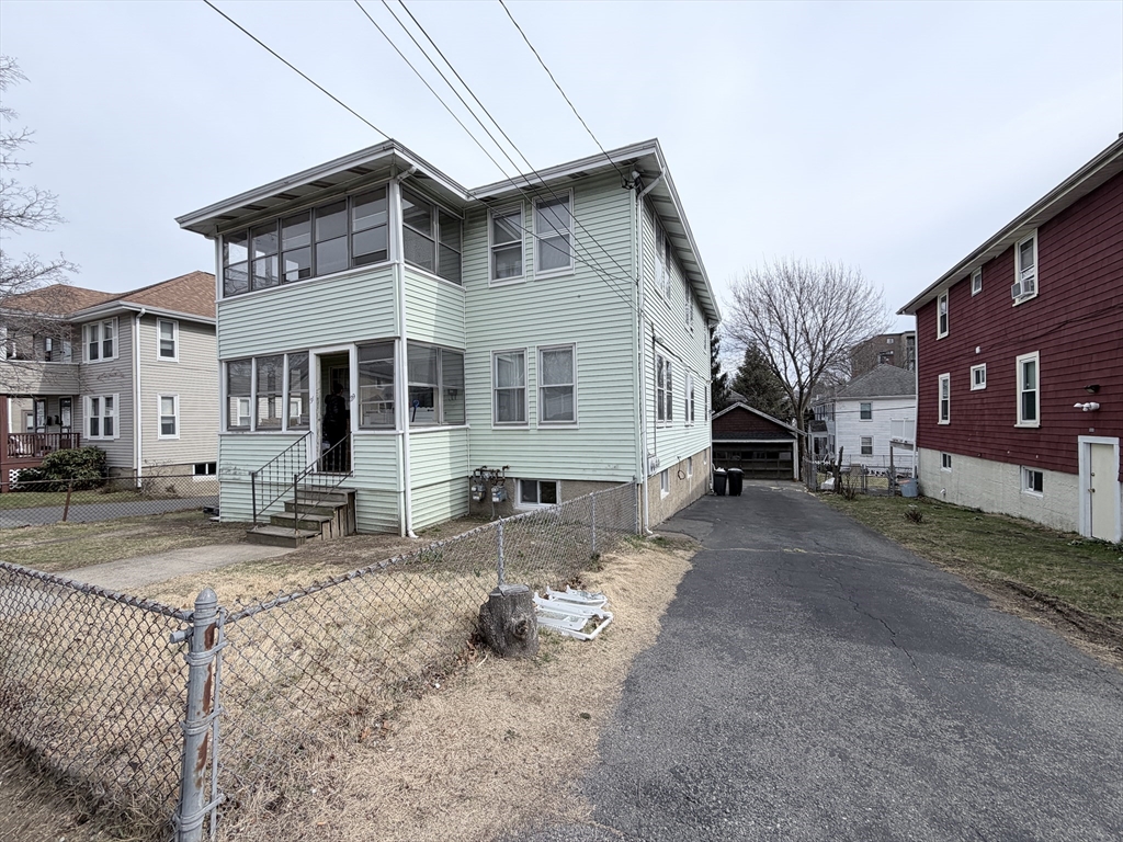 29-31 Bay State Rd, Quincy, Massachusetts, 3 Bedrooms Bedrooms, 4 Rooms Rooms,1.5 BathroomsBathrooms,Residential Lease,For Rent,Bay State Rd,73495330