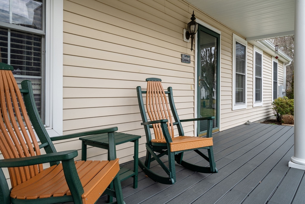 30 Twin Brooks Dr, Easton, Massachusetts, 3 Bedrooms Bedrooms, 5 Rooms Rooms,2 BathroomsBathrooms,Residential,For Sale,Twin Brooks Dr,73495381