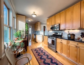 23 Goldsmith St, Boston, Massachusetts, 2 Bedrooms Bedrooms, 5 Rooms Rooms,1 BathroomBathrooms,Residential Lease,For Rent,Goldsmith St,73495379