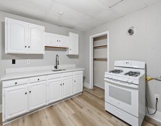 168 Lunenburg St., Fitchburg, Massachusetts, 3 Bedrooms Bedrooms, 5 Rooms Rooms,1 BathroomBathrooms,Residential Lease,For Rent,Lunenburg St.,73495509