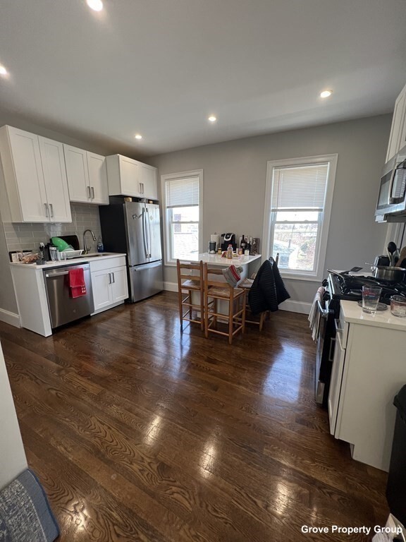 55 Mt Vernon St, Boston, Massachusetts, 4 Bedrooms Bedrooms, 5 Rooms Rooms,2 BathroomsBathrooms,Residential Lease,For Rent,Mt Vernon St,73495526