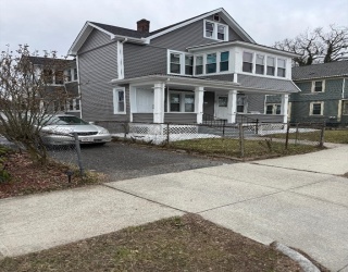 44-46 Edgewood St, Springfield, Massachusetts, 4 Bedrooms Bedrooms, 10 Rooms Rooms,2 BathroomsBathrooms,Residential Income,For Sale,Edgewood St,73495527