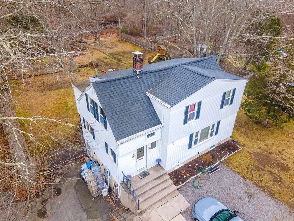70 Riverside Ave., Attleboro, Massachusetts, 4 Bedrooms Bedrooms, 9 Rooms Rooms,2 BathroomsBathrooms,Residential,For Sale,Riverside Ave.,73495464