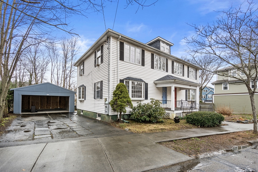 15 Loveland St, Brookline, Massachusetts, 3 Bedrooms Bedrooms, 8 Rooms Rooms,2.5 BathroomsBathrooms,Residential Lease,For Rent,Loveland St,73495602