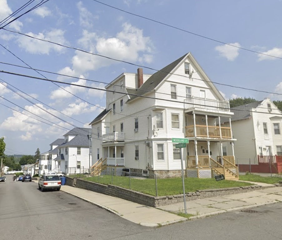 119 Woodland, Lawrence, Massachusetts, 3 Bedrooms Bedrooms, 5 Rooms Rooms,1 BathroomBathrooms,Residential Lease,For Rent,Woodland,73495581