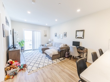 458 Washington St, Boston, Massachusetts, 1 Bedroom Bedrooms, 2 Rooms Rooms,1 BathroomBathrooms,Residential Lease,For Rent,Washington St,73495592