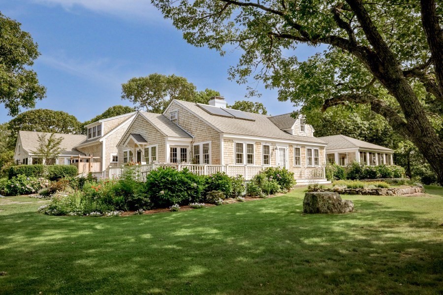 205 South Rd, Chilmark, Massachusetts, 4 Bedrooms Bedrooms, 9 Rooms Rooms,4.5 BathroomsBathrooms,Residential,For Sale,South Rd,73495595