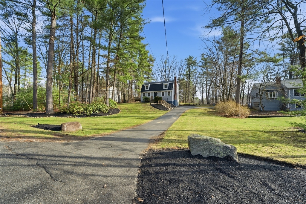 18 Emery Rd, Townsend, Massachusetts, 3 Bedrooms Bedrooms, 7 Rooms Rooms,2 BathroomsBathrooms,Residential,For Sale,Emery Rd,73495687