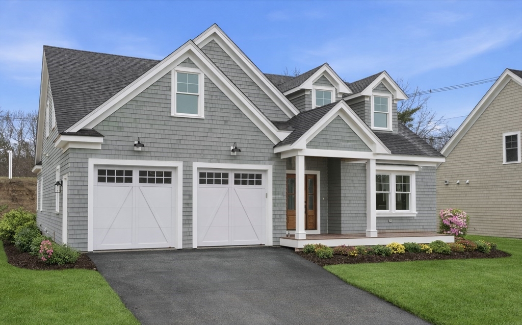 4 Fieldstone Farm Way, Duxbury, Massachusetts, 2 Bedrooms Bedrooms, 7 Rooms Rooms,2.5 BathroomsBathrooms,Residential,For Sale,Fieldstone Farm Way,73495676