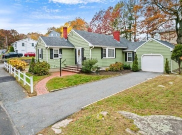 115 Quinn Rd, Lynn, Massachusetts, 2 Bedrooms Bedrooms, 5 Rooms Rooms,1 BathroomBathrooms,Residential,For Sale,Quinn Rd,73451103