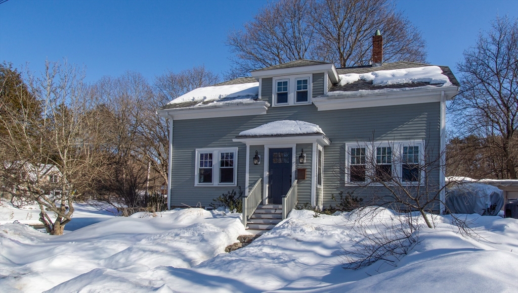 7 Woods Lane, Ipswich, Massachusetts, 3 Bedrooms Bedrooms, 9 Rooms Rooms,1.5 BathroomsBathrooms,Residential,For Sale,Woods Lane,73479367
