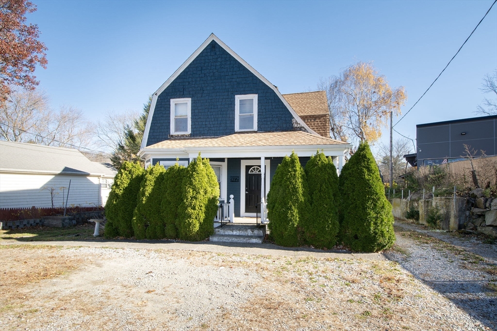 972 Liberty St, Braintree, Massachusetts, 3 Bedrooms Bedrooms, 6 Rooms Rooms,2 BathroomsBathrooms,Residential,For Sale,Liberty St,73459241