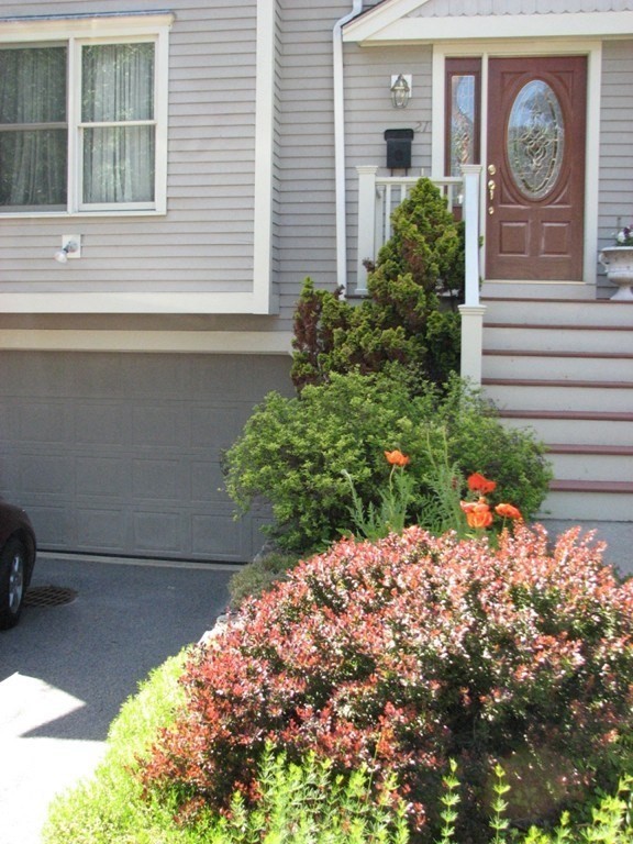 21 Vincent, Belmont, Massachusetts, 2 Bedrooms Bedrooms, 7 Rooms Rooms,2.5 BathroomsBathrooms,Residential Lease,For Rent,Vincent,73495765