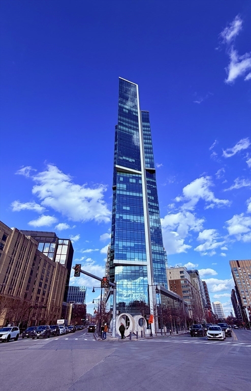 188 Brookline Ave, Boston, Massachusetts, 2 Bedrooms Bedrooms, 5 Rooms Rooms,2 BathroomsBathrooms,Residential Lease,For Rent,Brookline Ave,73495793