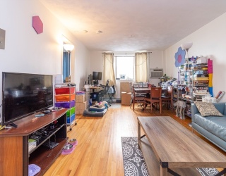 25 Linden Ave, Somerville, Massachusetts, 1 Bedroom Bedrooms, 4 Rooms Rooms,1 BathroomBathrooms,Residential Lease,For Rent,Linden Ave,73495913
