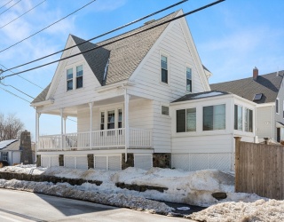 42 Phillips Rd, Nahant, Massachusetts, 3 Bedrooms Bedrooms, 7 Rooms Rooms,1 BathroomBathrooms,Residential Lease,For Rent,Phillips Rd,73483421