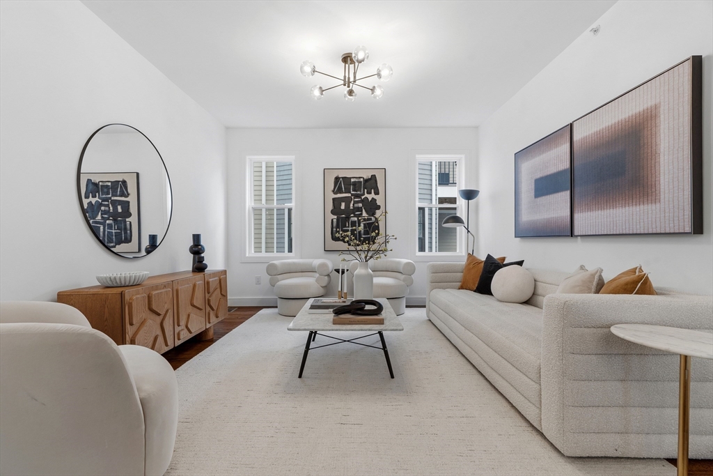 73 Romsey St, Boston, Massachusetts, 3 Bedrooms Bedrooms, 5 Rooms Rooms,2 BathroomsBathrooms,Residential,For Sale,Romsey St,73495960