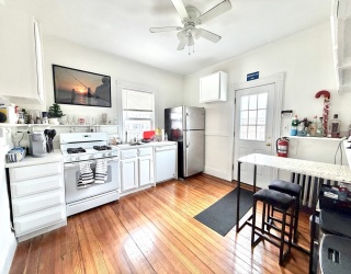 18 Winslow Road, Brookline, Massachusetts, 3 Bedrooms Bedrooms, 7 Rooms Rooms,2 BathroomsBathrooms,Residential Lease,For Rent,Winslow Road,73495983