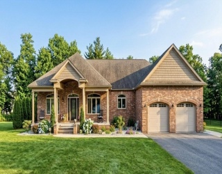 21 Marias Way, Ludlow, Massachusetts, 3 Bedrooms Bedrooms, 7 Rooms Rooms,2 BathroomsBathrooms,Residential,For Sale,Marias Way,73487170