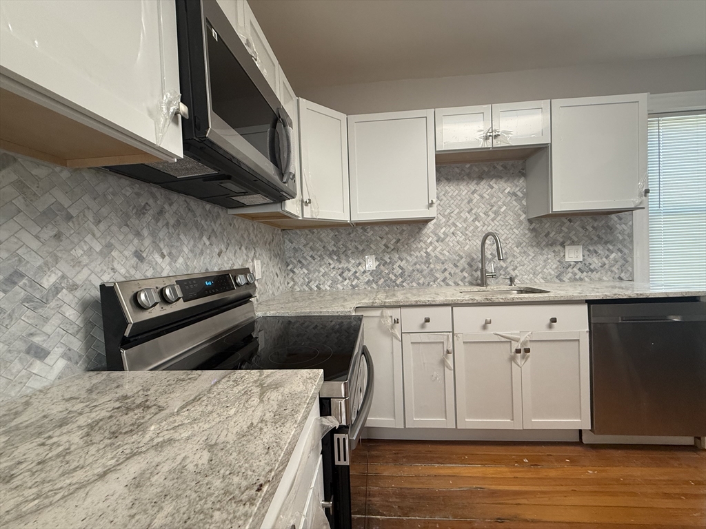 1544 Dorchester Ave, Boston, Massachusetts, 4 Bedrooms Bedrooms, 6 Rooms Rooms,1 BathroomBathrooms,Residential Lease,For Rent,Dorchester Ave,73496077