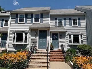 73 Village St, Easton, Massachusetts, 2 Bedrooms Bedrooms, 6 Rooms Rooms,1.5 BathroomsBathrooms,Residential,For Sale,Village St,73490576