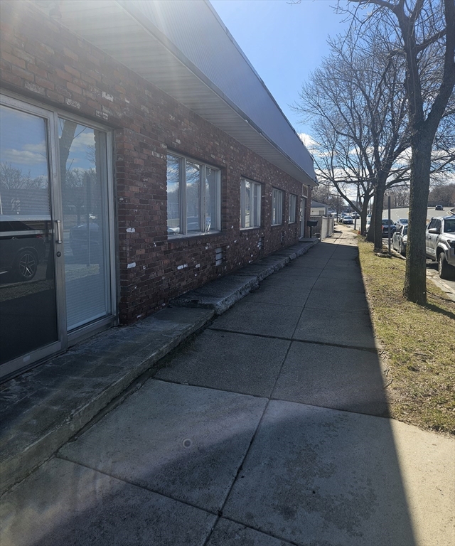 30 Revere Beach Pkwy, Revere, Massachusetts, ,Commercial Lease,For Rent,Revere Beach Pkwy,73496102