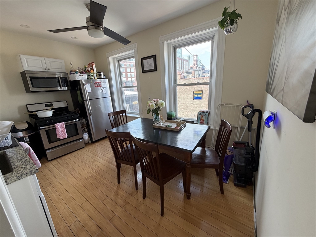 140 Prince, Boston, Massachusetts, 4 Bedrooms Bedrooms, 8 Rooms Rooms,2 BathroomsBathrooms,Residential Lease,For Rent,Prince,73496109