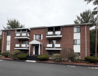 50 Colonial Drive, Andover, Massachusetts, 2 Bedrooms Bedrooms, 4 Rooms Rooms,1 BathroomBathrooms,Residential,For Sale,Colonial Drive,73496114