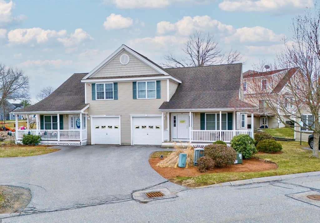 615 Nashua Road, Dracut, Massachusetts, 2 Bedrooms Bedrooms, 6 Rooms Rooms,2.5 BathroomsBathrooms,Residential,For Sale,Nashua Road,73496125