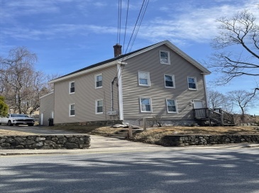 28 Beach St, Marlborough, Massachusetts, 6 Bedrooms Bedrooms, 12 Rooms Rooms,2 BathroomsBathrooms,Residential Income,For Sale,Beach St,73493670