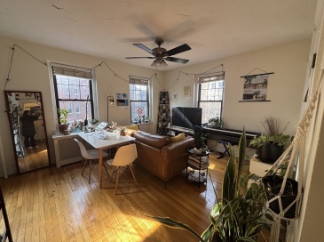64 Queensberry St., Boston, Massachusetts, 2 Rooms Rooms,1 BathroomBathrooms,Residential Lease,For Rent,Queensberry St.,73484749