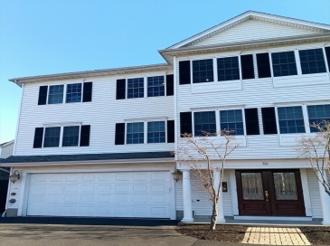 756 Moody St., Waltham, Massachusetts, 2 Bedrooms Bedrooms, 4 Rooms Rooms,1 BathroomBathrooms,Residential Lease,For Rent,Moody St.,73475987
