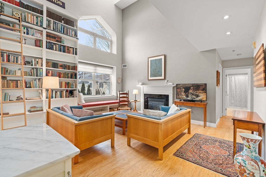 47 Village Avenue, Dedham, Massachusetts, 3 Bedrooms Bedrooms, 6 Rooms Rooms,2 BathroomsBathrooms,Residential,For Sale,Village Avenue,73482634