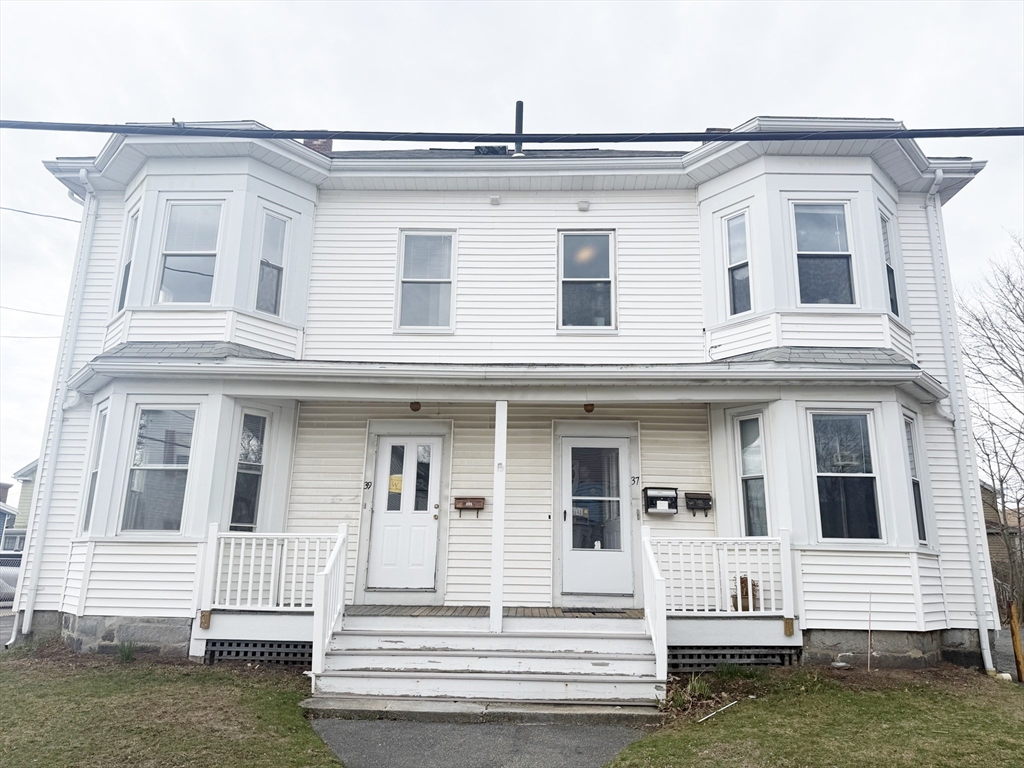 37 Prospect Street Ave, Waltham, Massachusetts, 1 Bedroom Bedrooms, 3 Rooms Rooms,1 BathroomBathrooms,Residential Lease,For Rent,Prospect Street Ave,73496211