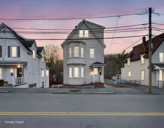 82 Linwood St, Lynn, Massachusetts, 5 Bedrooms Bedrooms, 9 Rooms Rooms,3 BathroomsBathrooms,Residential Income,For Sale,Linwood St,73495249