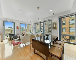 80 Broad, Boston, Massachusetts, 2 Bedrooms Bedrooms, 7 Rooms Rooms,2.5 BathroomsBathrooms,Residential,For Sale,Broad,73496199