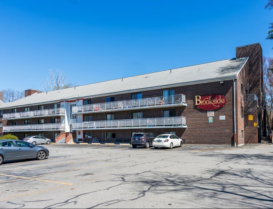 126 Beaver St, Framingham, Massachusetts, 1 Bedroom Bedrooms, 1 Room Rooms,1 BathroomBathrooms,Residential,For Sale,Beaver St,73485745