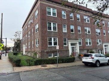 12 Brooks Park, Medford, Massachusetts, 3 Rooms Rooms,1 BathroomBathrooms,Residential Lease,For Rent,Brooks Park,73496249
