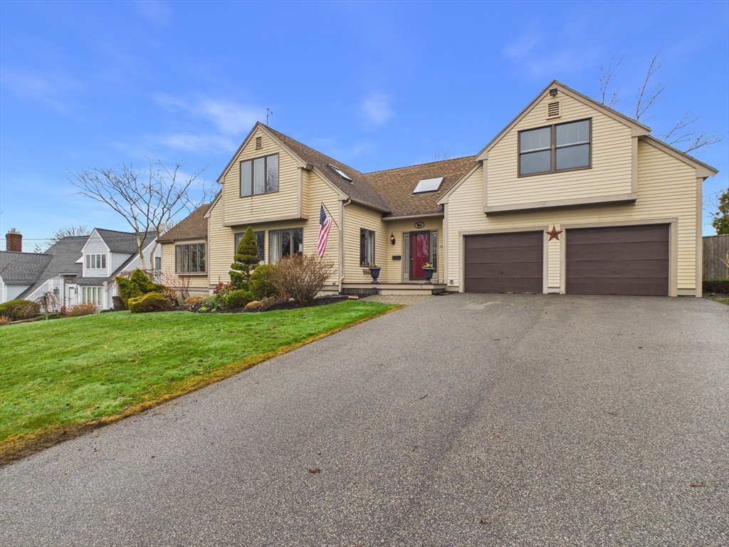 50 Prospect Ave, Hull, Massachusetts, 3 Bedrooms Bedrooms, 7 Rooms Rooms,2.5 BathroomsBathrooms,Residential,For Sale,Prospect Ave,73496217