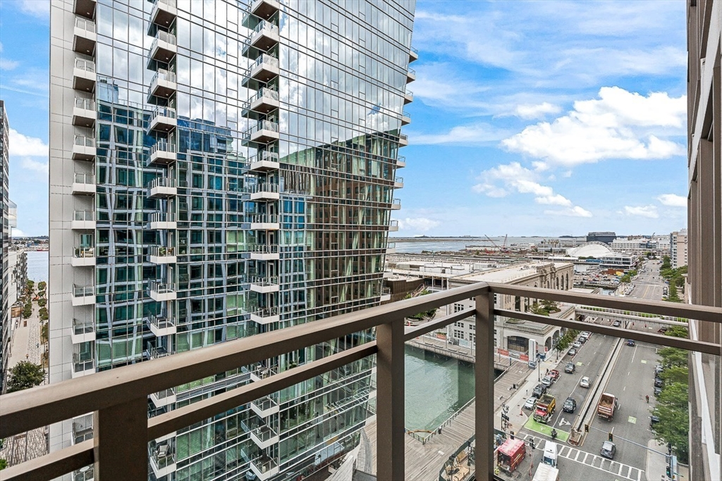 133 Seaport Blvd, Boston, Massachusetts, 1 Bedroom Bedrooms, 4 Rooms Rooms,1 BathroomBathrooms,Residential Lease,For Rent,Seaport Blvd,73496358